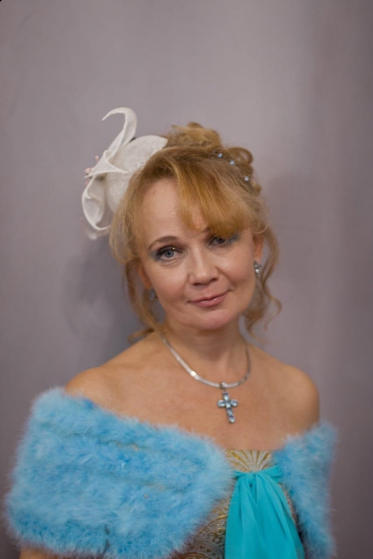 Photo de Elena / Réf. 91664 / Agence Amélie