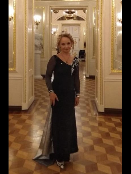 Elena / Réf. 91664 / Adhérente Agence Amélie