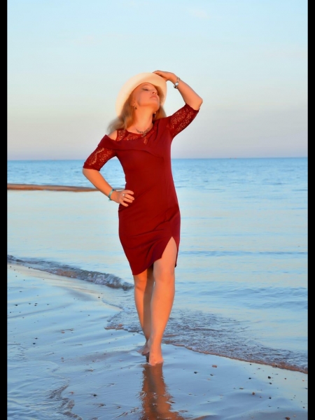 Elena / Réf. 91664 / Adhérente Agence Amélie