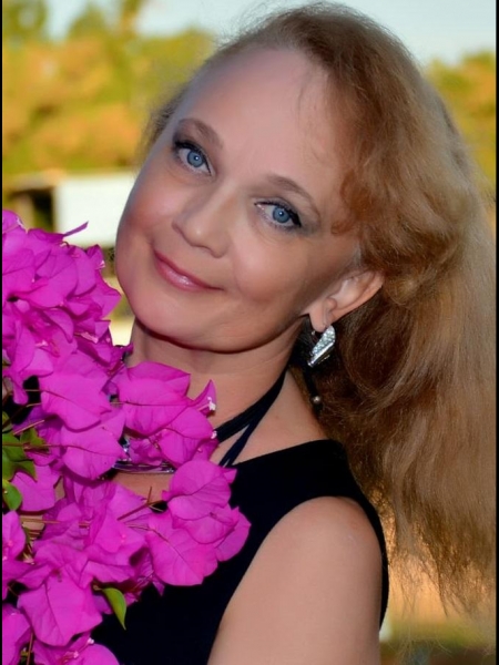 Elena / Réf. 91664 / Adhérente Agence Amélie