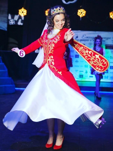 Kristina / Réf. 91666 / Adhérente Agence Amélie