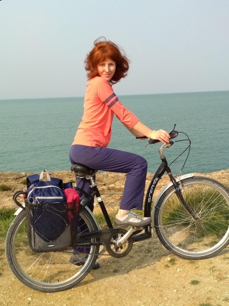 Svitlana (Cholet) / Réf. 91725 / Adhérente Agence Amélie