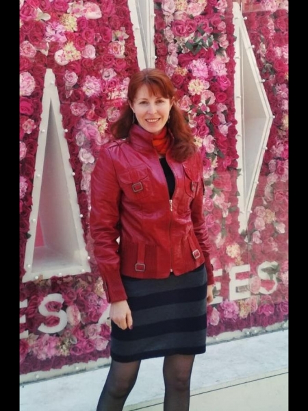 Svitlana (Cholet) / Réf. 91725 / Adhérente Agence Amélie