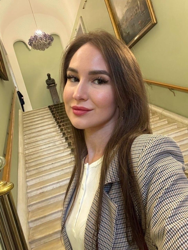 Photo de Anna / Réf. 91729 / Agence Amélie