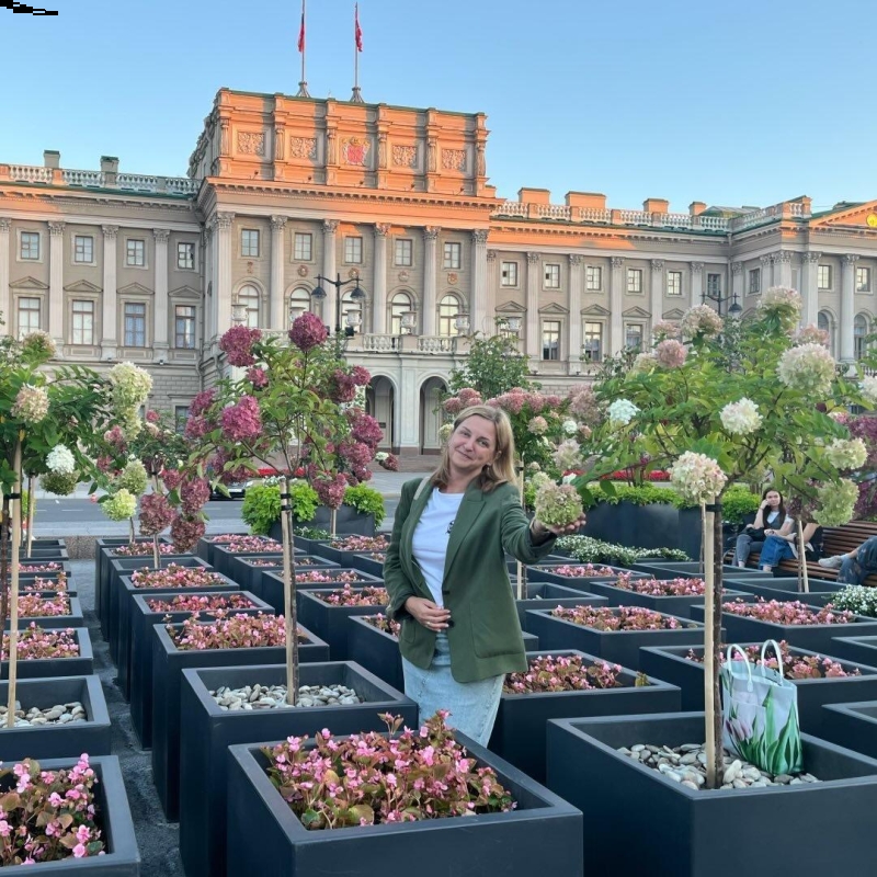 Photo de Nadejda / Réf. 91732 / Agence Amélie