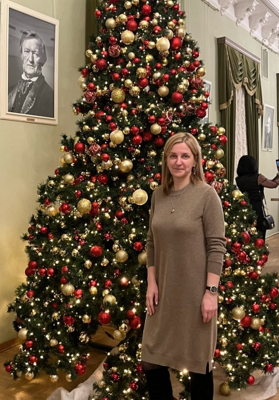 Photo de Nadejda / Réf. 91732 / Agence Amélie