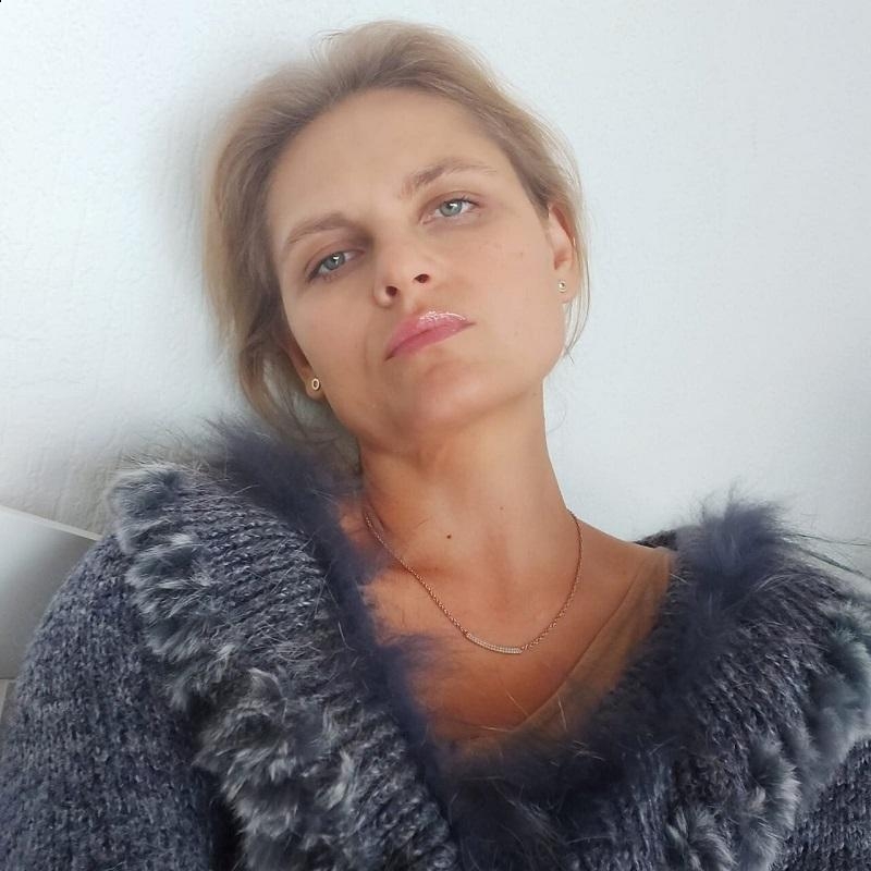 Photo de Elena (Strasbourg) / Réf. 91735 / Agence Amélie