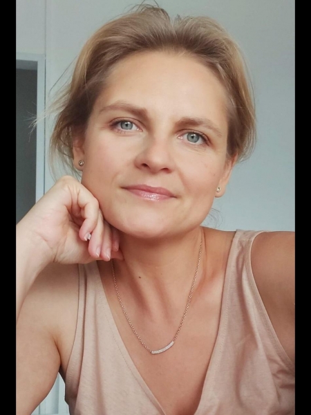 Elena (Strasbourg) / Réf. 91735 / Adhérente Agence Amélie