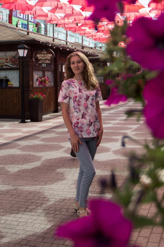 Photo de Miroslava / Réf. 91792 / Agence Amélie