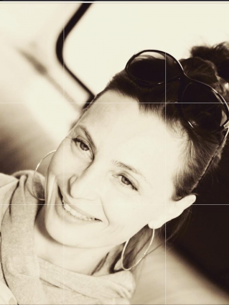 Natalia (Paris) / Réf. 91876 / Adhérente Agence Amélie