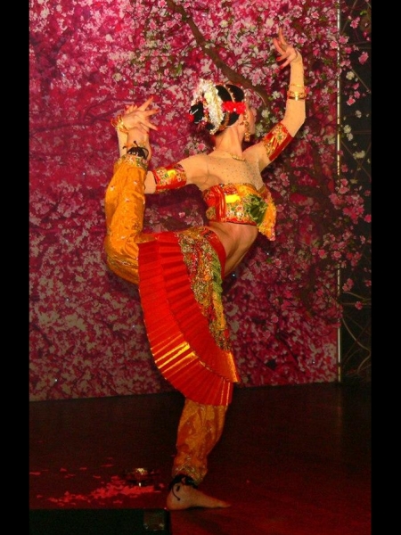 Natalia (Paris) / Réf. 91876 / Adhérente Agence Amélie