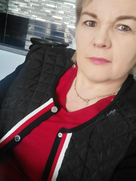 Kristina (Paris) / Réf. 91894 / Adhérente Agence Amélie