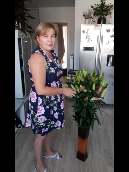 Kristina (Paris) / Réf. 91894 / Adhérente Agence Amélie