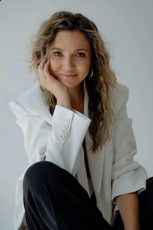 Photo de Yana / Réf. 91978 / Agence Amélie