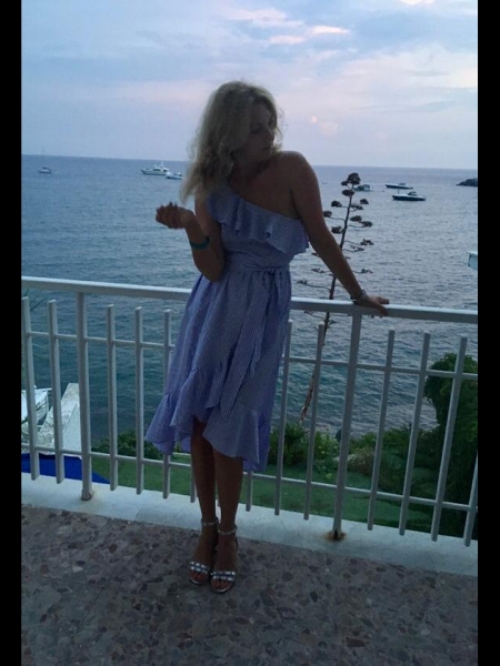 Oksana (Genève) / Réf. 92037 / Adhérente Agence Amélie