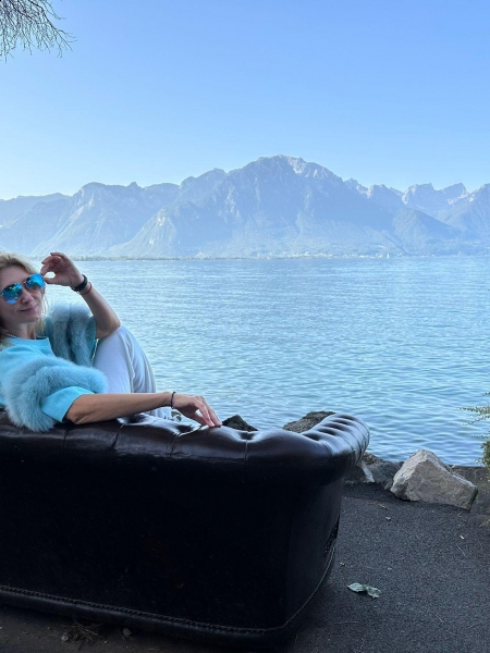 Oksana (Genève) / Réf. 92037 / Adhérente Agence Amélie