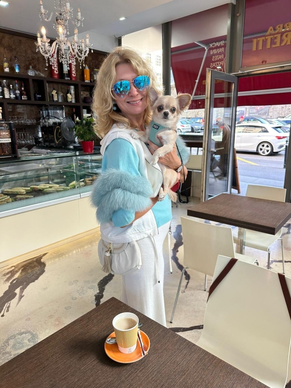 Photo de Oksana (Genève) / Réf. 92037 / Agence Amélie