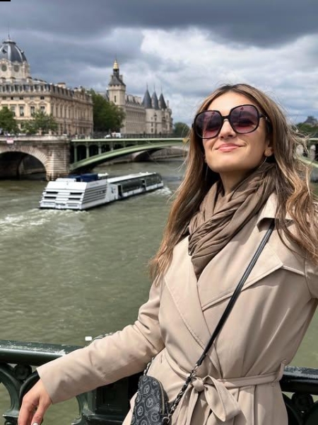 Valeria (Dublin) / Réf. 92048 / Adhérente Agence Amélie