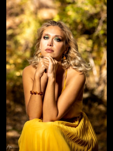 Christina (Chypre) / Réf. 92056 / Adhérente Agence Amélie