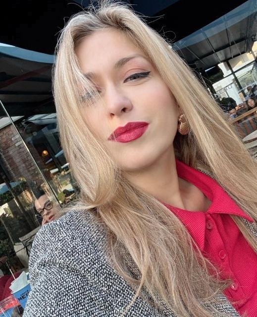 Photo de Christina (Chypre) / Réf. 92056 / Agence Amélie