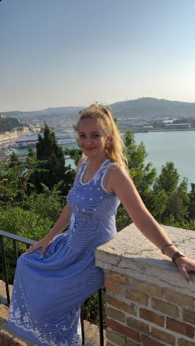 Photo de Alexandra (Italie) / Réf. 92112 / Agence Amélie