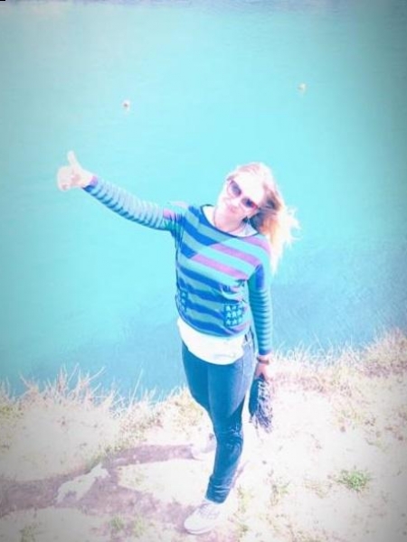 Alexandra (Italie) / Réf. 92112 / Adhérente Agence Amélie