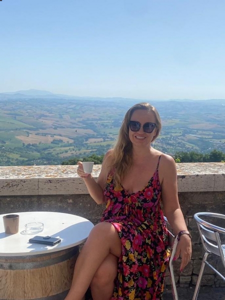 Alexandra (Italie) / Réf. 92112 / Adhérente Agence Amélie