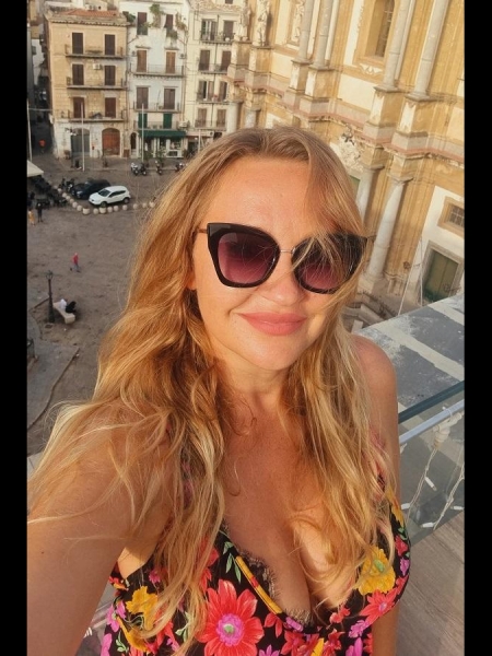 Alexandra (Italie) / Réf. 92112 / Adhérente Agence Amélie