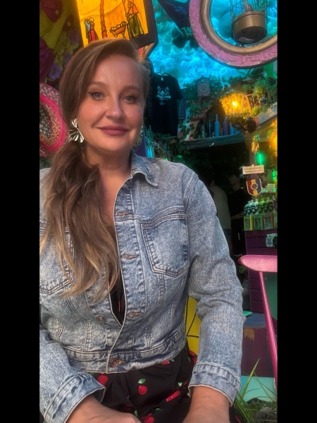 Alexandra (Italie) / Réf. 92112 / Adhérente Agence Amélie