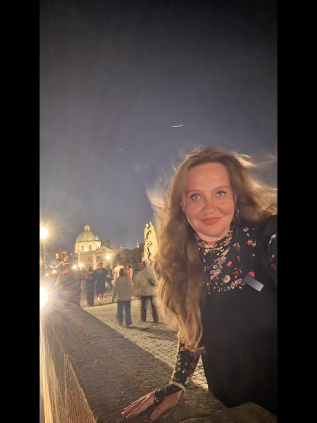 Alexandra (Italie) / Réf. 92112 / Adhérente Agence Amélie