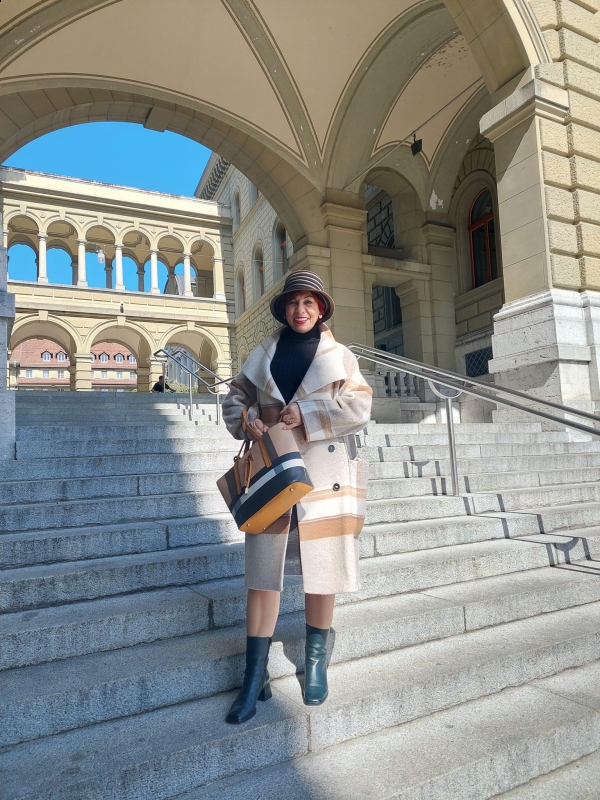 Photo de Marina (Berne) / Réf. 92140 / Agence Amélie