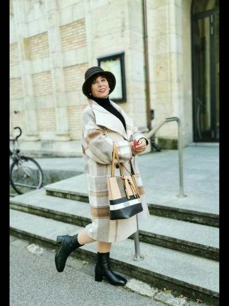 Marina (Berne) / Réf. 92140 / Adhérente Agence Amélie