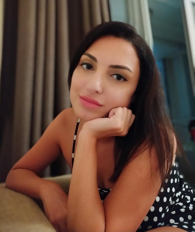 Photo de Salomé (Dubaï) / Réf. 92180 / Agence Amélie