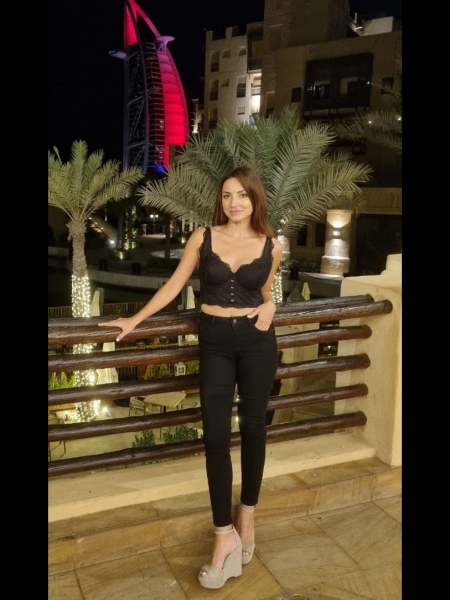 Salomé (Dubaï) / Réf. 92180 / Adhérente Agence Amélie