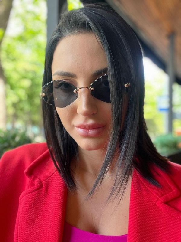 Photo de Salomé (Dubaï) / Réf. 92180 / Agence Amélie