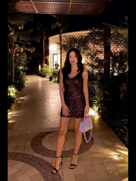 Salomé (Dubaï) / Réf. 92180 / Adhérente Agence Amélie