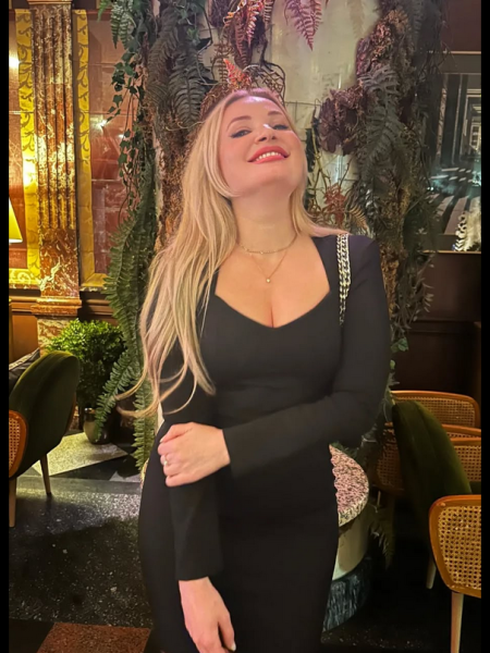 Elena / Réf. 92194 / Adhérente Agence Amélie