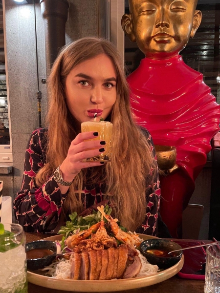 Milana (Allemagne) / Réf. 92203 / Adhérente Agence Amélie