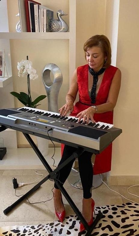 Photo de Svetlana (Genève) / Réf. 92232 / Agence Amélie
