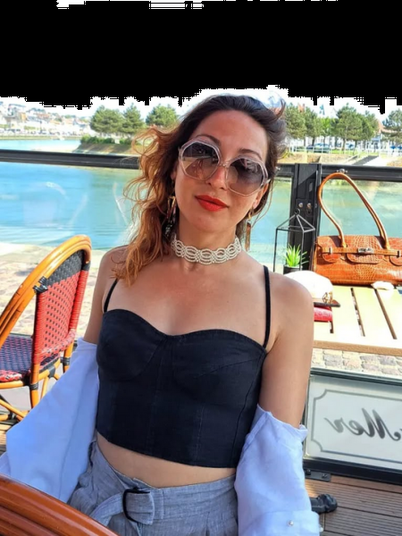 Lubov (Paris) / Réf. 92238 / Adhérente Agence Amélie