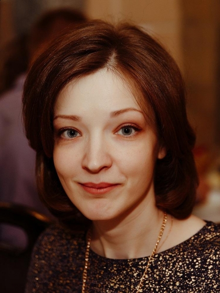 Elena / Réf. 92257 / Adhérente Agence Amélie