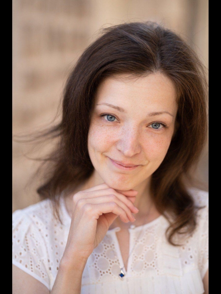 Elena / Réf. 92257 / Adhérente Agence Amélie