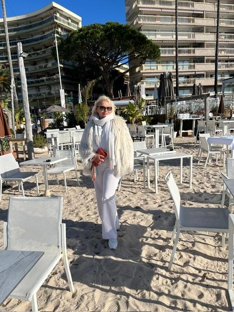 Photo de Natalia (Antibes) / Réf. 92259 / Agence Amélie