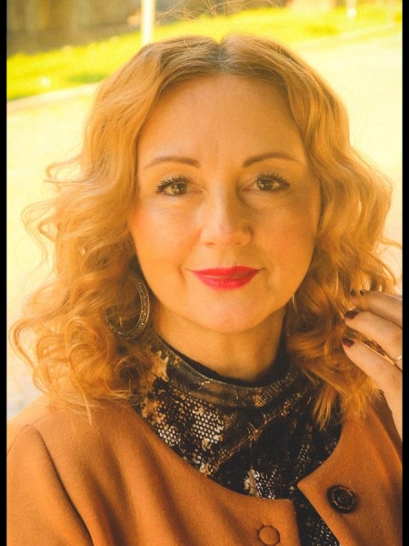 Tatiana (Milan) / Réf. 92271 / Adhérente Agence Amélie