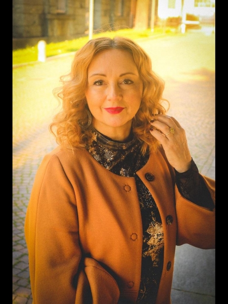 Tatiana (Milan) / Réf. 92271 / Adhérente Agence Amélie