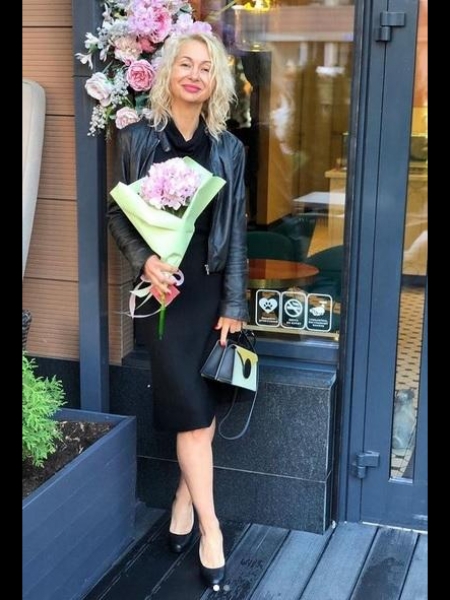 Natalia (bientôt à Bordeaux) / Réf. 92272 / Adhérente Agence Amélie