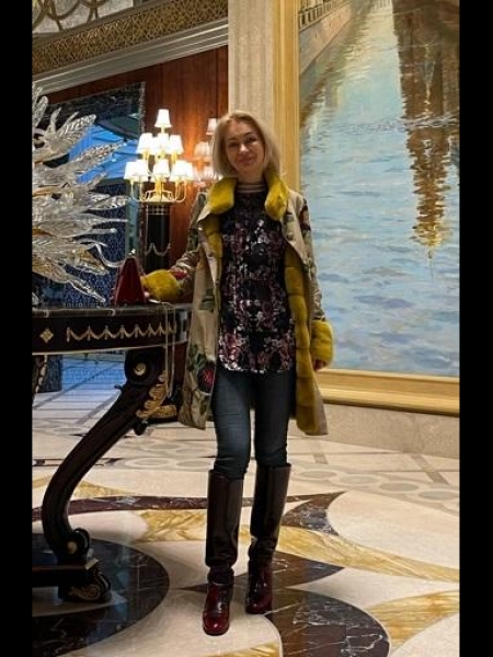 Natalia (bientôt à Bordeaux) / Réf. 92272 / Adhérente Agence Amélie