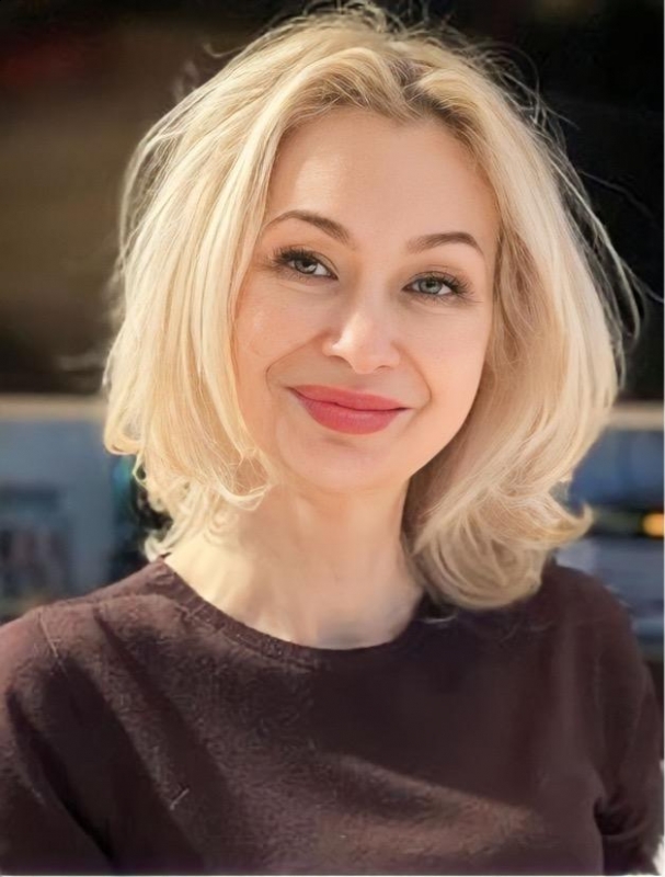 Photo de Natalia (bientôt à Bordeaux) / Réf. 92272 / Agence Amélie