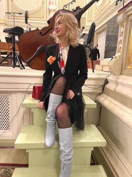 Natalia (bientôt à Bordeaux) / Réf. 92272 / Adhérente Agence Amélie