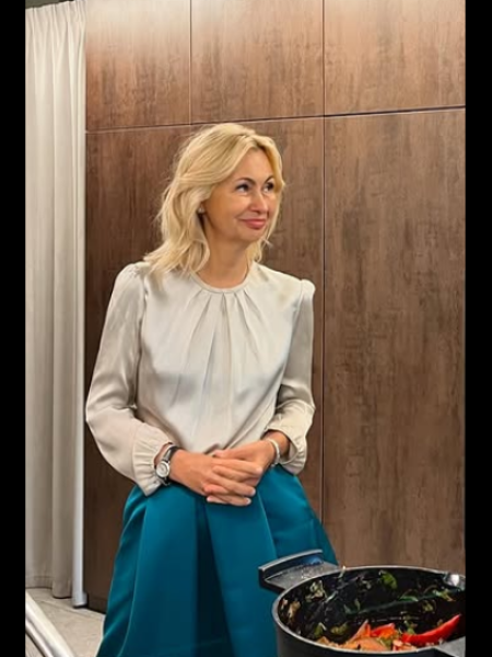 Natalia (bientôt à Bordeaux) / Réf. 92272 / Adhérente Agence Amélie